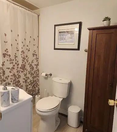 4th image of 423 Phillip Murray Ave #2