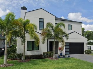 630 Country Club Dr, Winter Park, FL 32789