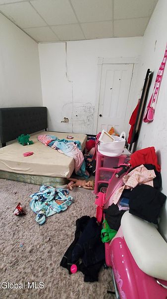 4th image of 123 Clinton Street