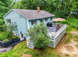 27 Hallet St, Chelsea, ME 04330