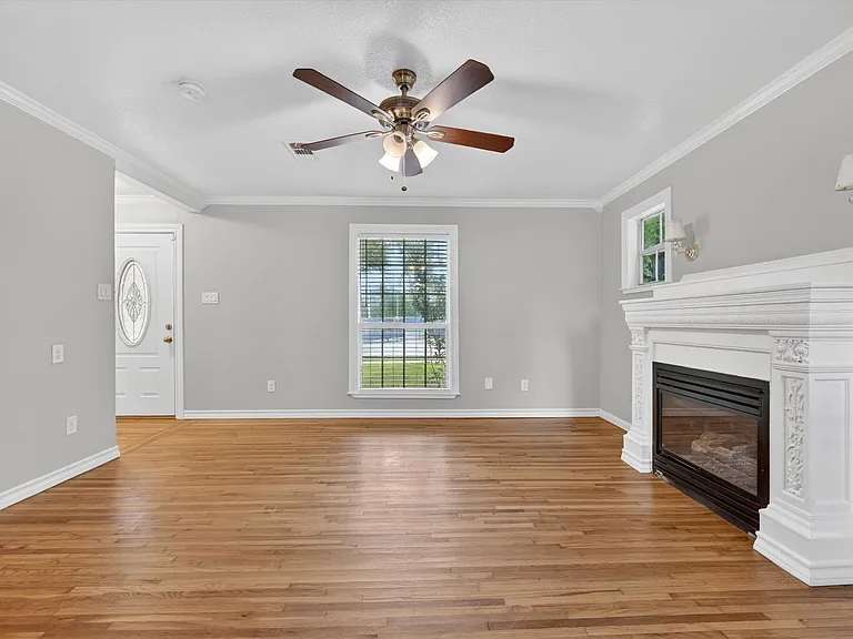 3766 Winfield Ave — Photo 4