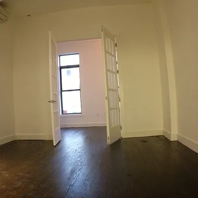 Rented by Sam Tabak | media 68