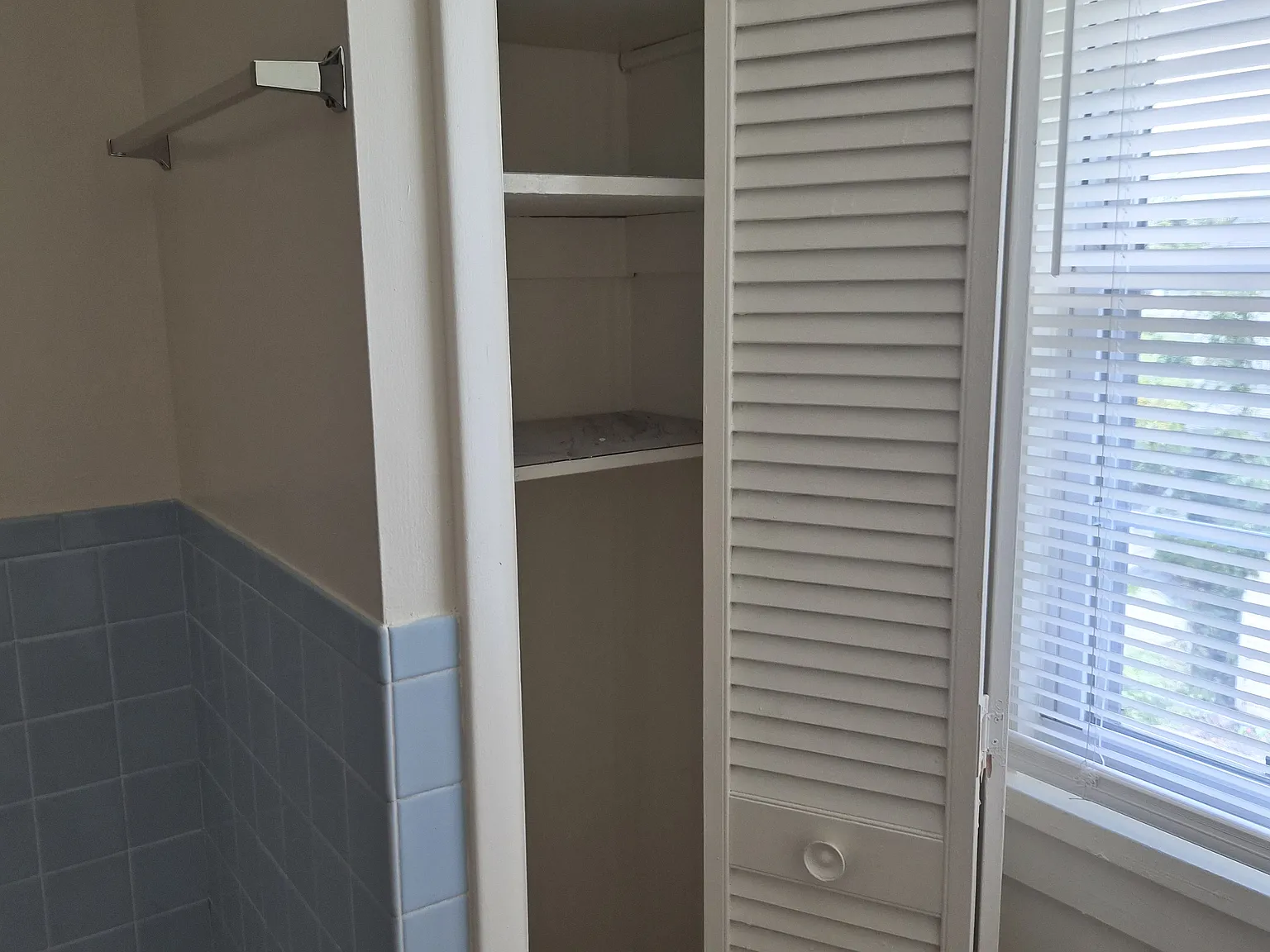 3 bed, 1122 sqft, $1,150 — Photo 4