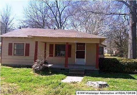 2nd image of 406 3rd Ave N