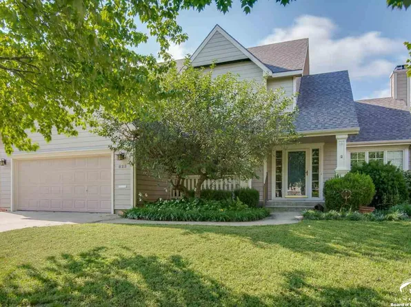 825 Westgate Pl, Lawrence, KS 66049