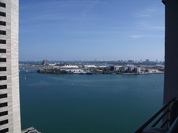 5th image of 335 S Biscayne Blvd Ph 6