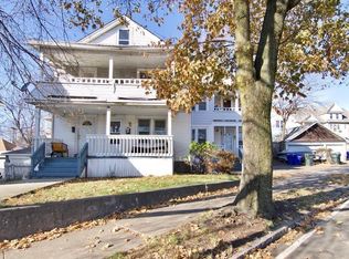 392-394 Carew St, Springfield, MA 01104