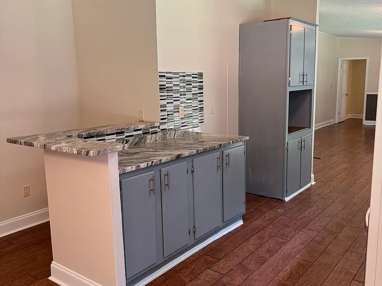 517 Augusta Street Ext — Photo 4