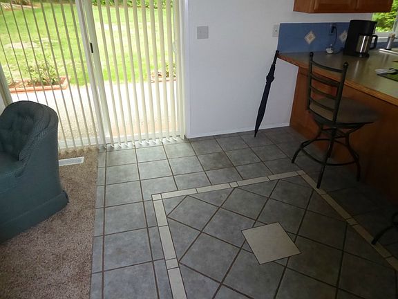 4th image of 12940 Westridge Dr NW