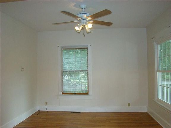 2nd image of 416 Buckner St