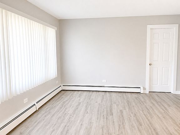 2nd image of 27 King Arthur Ct APT 14