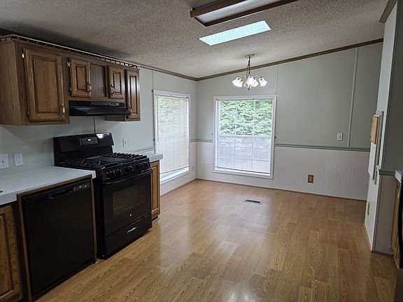 3rd image of 7066 Carson Dr #398