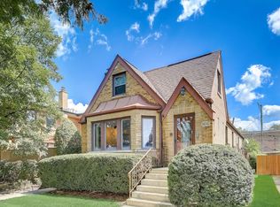 6047 N Sacramento Ave, Chicago, IL 60659
