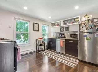 8 S Center St #2R, Southington, CT 06489