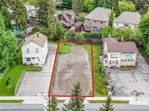 51 Wilson St E, Hamilton, ON L9G 2B3