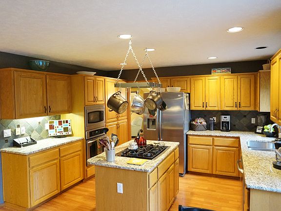 2nd image of 2716 NE Lorie Dr