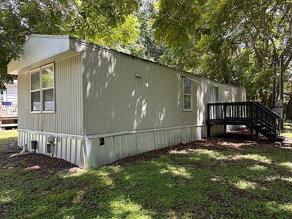 4th image of 3796 NE 91st Pl