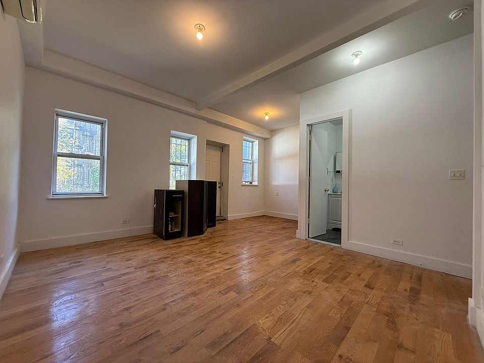 1st image of 735 Rogers Ave #1B