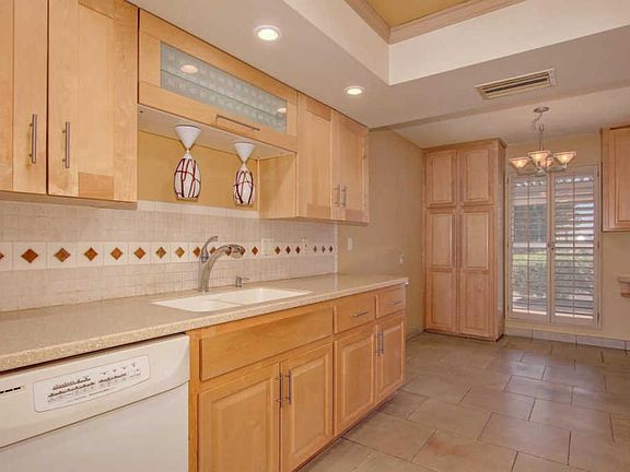 3rd image of 9419 W Timberline Dr