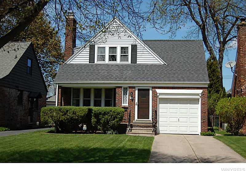 1st image of 62 Cortland Ave