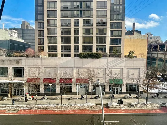 Rented by Compass | media 19