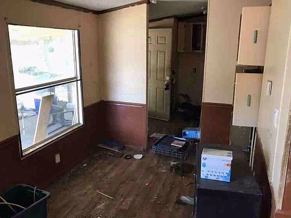 5th image of 104 Wildflower Ln
