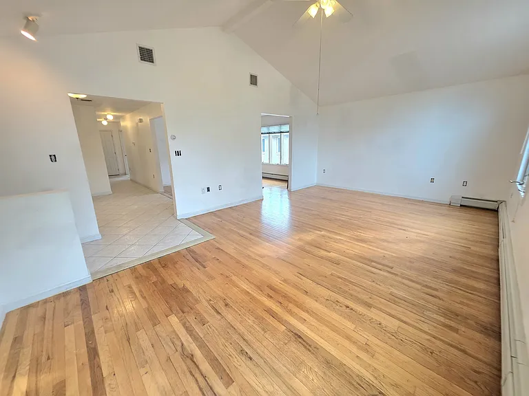 560 Studio Rd #2 — Photo 8