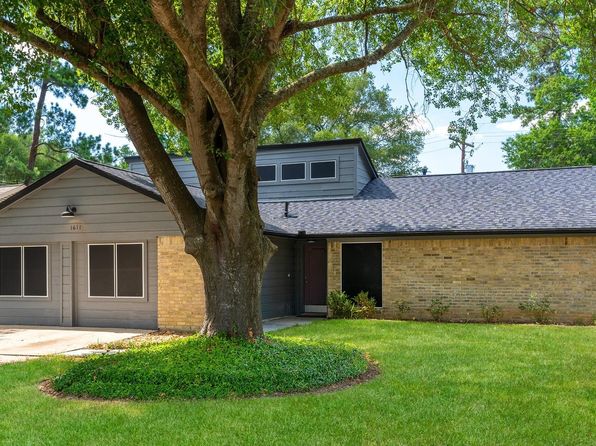 1611 Cantrell Blvd, Conroe, TX 77301
