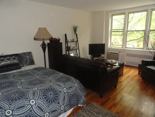 Rented by Brooklyn Heights Real Estate Inc | media 24