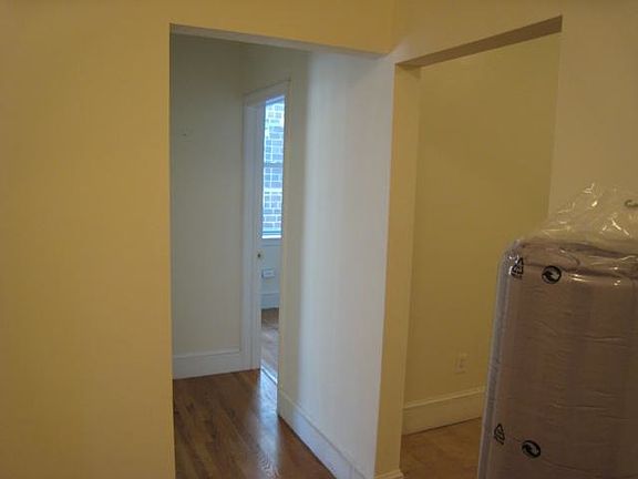 5th image of 324 Saint Paul St #0
