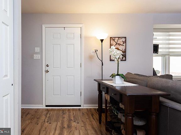 4th image of 2614 Baxter Dr