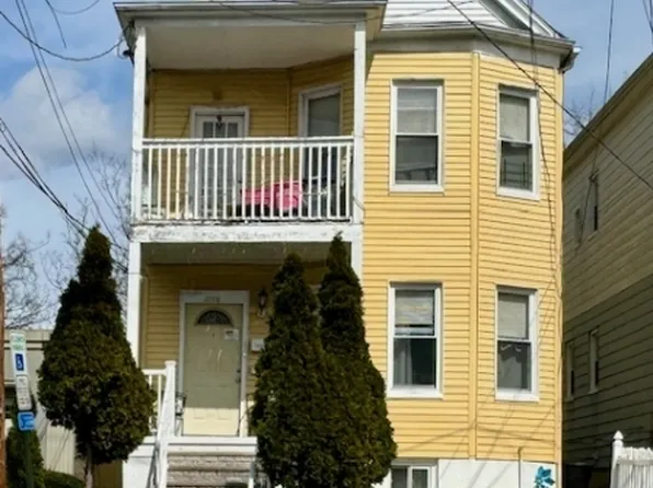 332 Rutherford Blvd, Clifton City, NJ 07014