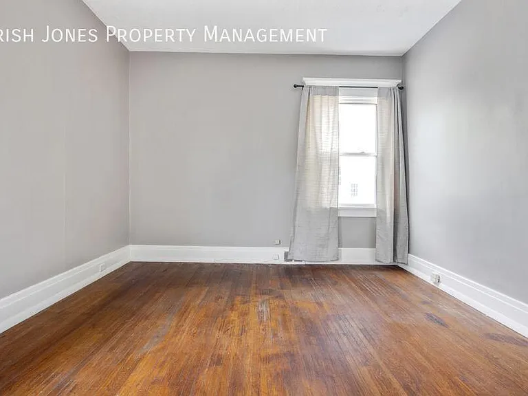 2518 Delaware Ave — Photo 15