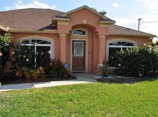 826 SW 32nd Ter, Cape Coral, FL 33914