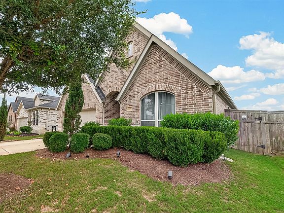 2nd image of 4539 Hazel Bay Ct