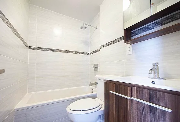Rented by Yup Realty LLC | media 6