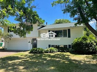 8008 Regent Ave N, Brooklyn Park, MN 55443