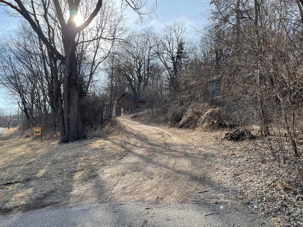 1200 Main St W, Carver, MN 55315
