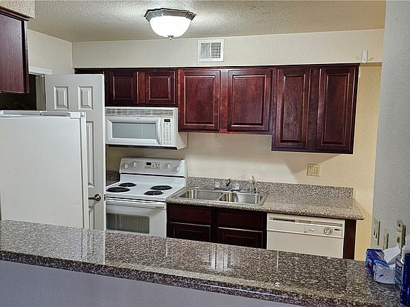 4th image of 2451 N Rainbow Blvd Unit 2158