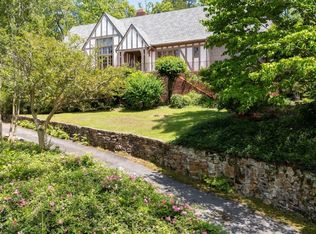 33 Sunset Dr, Anniston, AL 36207