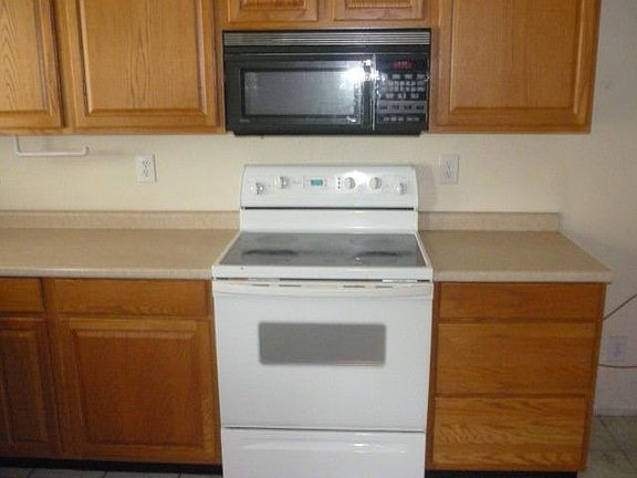 Kitchen with appliances