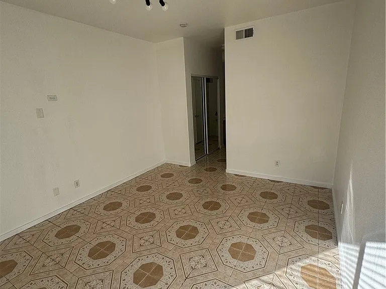 5655 E Sahara Ave #2008 — Photo 18