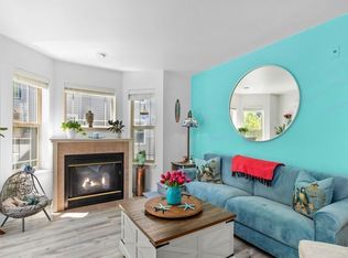 20800 72nd Ave W #202-1, Edmonds, WA 98026