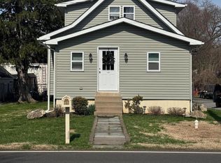 422 Kansas Rd, Warrington, PA 18976