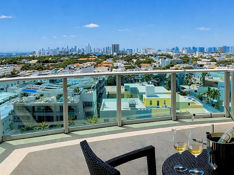 1455 Ocean Dr #1211 — Photo 1