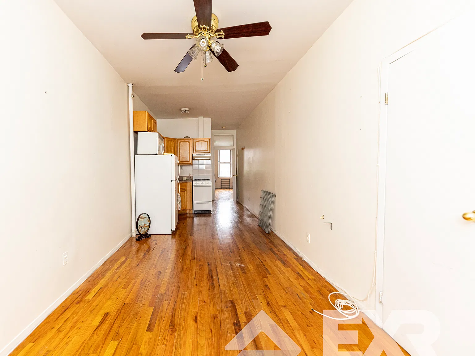 241 Irving Avenue — Photo 3