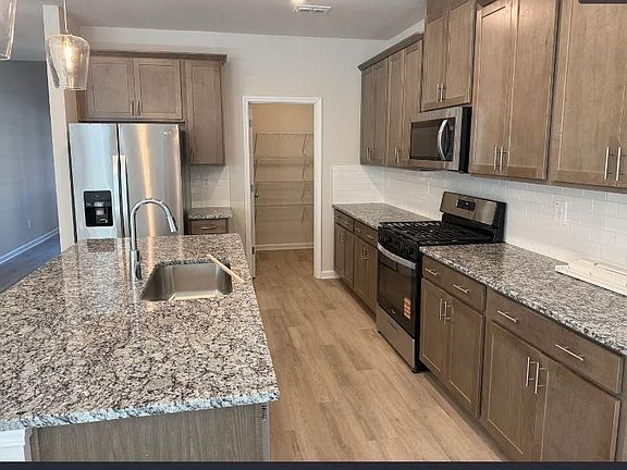 5th image of 314 Sequoia Ln