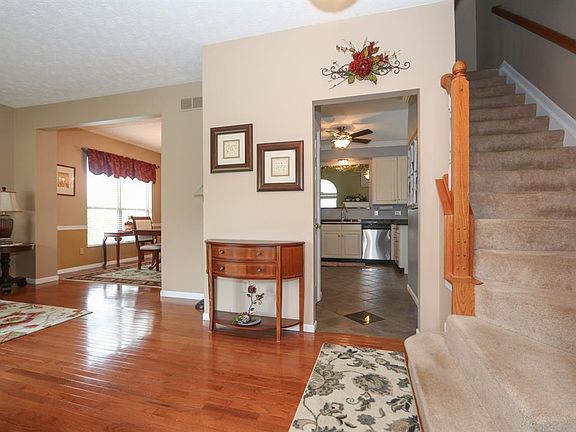3rd image of 1328 Thistlewood Ct
