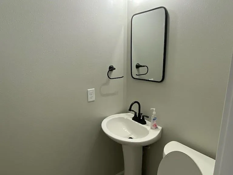 7427 Evans St — Photo 10