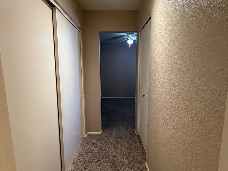 601 W Yukon Dr #3 — Photo 13